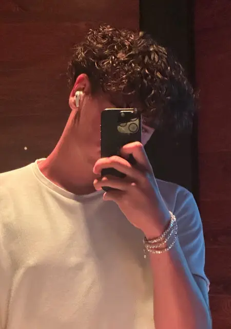 Я Qzweeee, 18 років, знайомлюсь без зобов'язань у Рівному