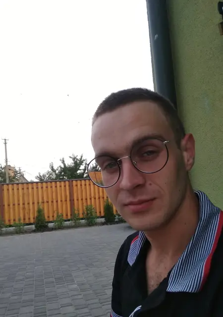 Dima из Луцка, ищу на сайте общение