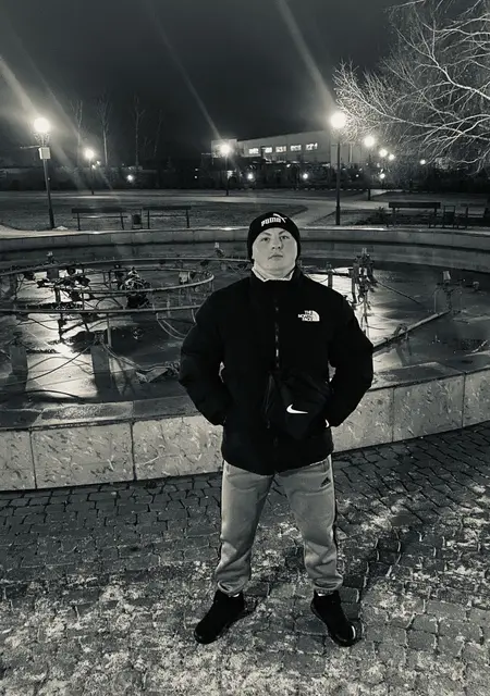 Владик из Вены, мне 27, познакомлюсь для вирта