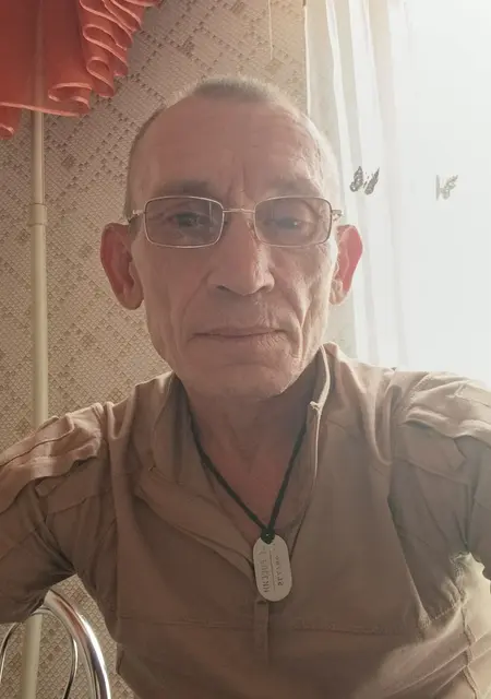 Vladimir з Макіївки, шукаю на сайті знайомства на одну ніч