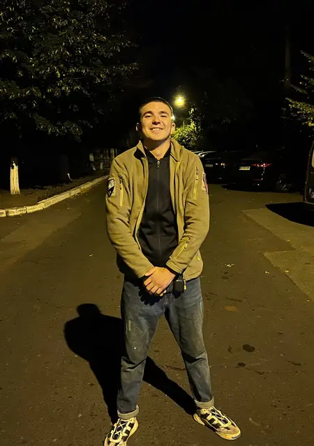 Valentin з Києва, мені 20 років, познайомлюсь на одну ніч