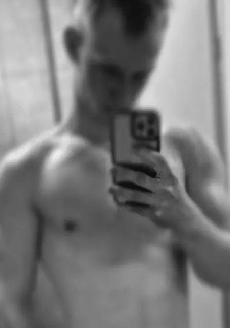 Я Максим, 20 років, знайомлюсь без зобов'язань у Любаре