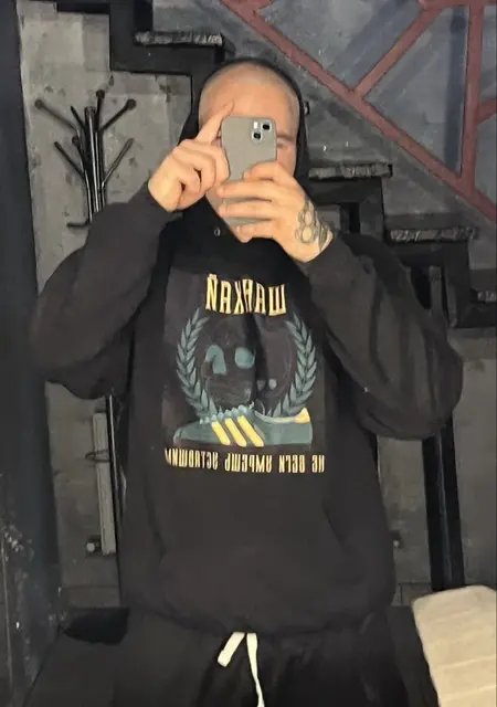 Я Радик, 18, из Слуцка, ищу знакомства без обязательств