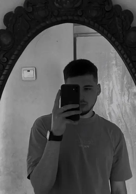 Максим из Львова, мне 20, познакомлюсь на одну ночь