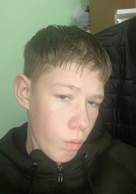 Олександр з Вінниці, мені 19 років, познайомлюсь на одну ніч