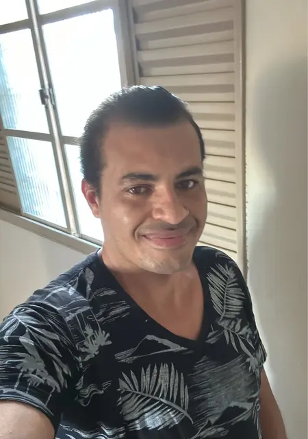 Emerson из Американа, ищу на сайте открытые отношения