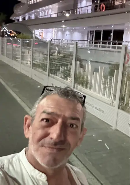 Manuel de Málaga, tengo 53 años, listo para conocer para lío de una noche