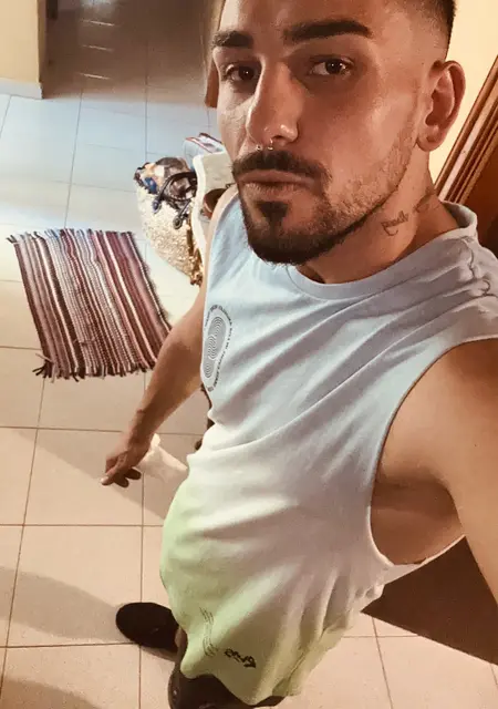 Soy Ruiman, 27 años de La Orotava, busco conocer gente para lío de una noche