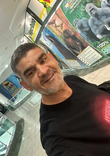 Manuel de Candelaria, busco en el sitio conversación virtual