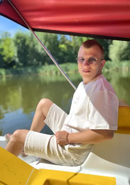 Я Рудковский Олег, 22, из Балаклеи, ищу знакомство для открытые отношения