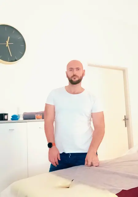 Ivan из Пльзня, мне 35, познакомлюсь для приятного времяпровождения