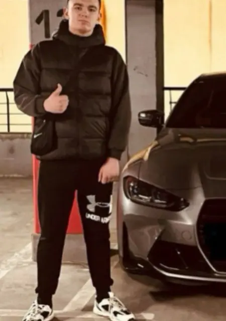 Я Сергій, 19 років з Львова, шукаю знайомство для вірт