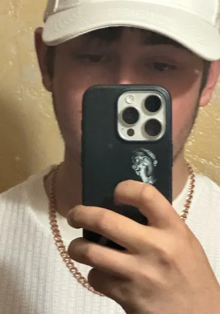 Денис з Полтавы, шукаю на сайті знайомства на одну ніч