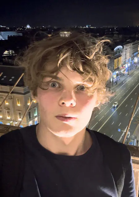 Я Иван, 18, знакомлюсь без обязательств в Амстердаме