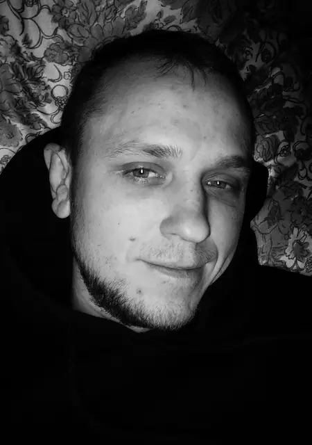 Я Влад, 29 років з Kadiivka, шукаю знайомства без зобов'язань