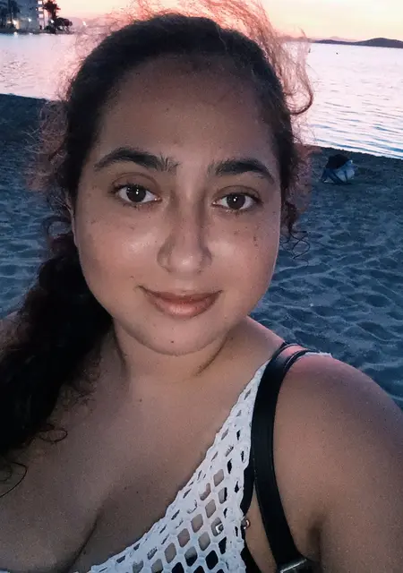 Soy Violeta, 24 años, conociéndome para relación sin ataduras en La Unión