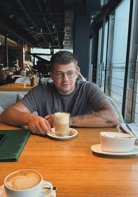 Я Олексій, 32, из Киева, ищу знакомство для открытые отношения