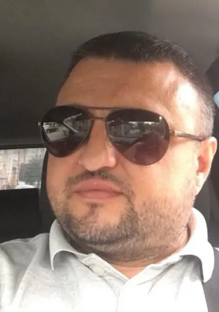 Діма из Черновцов, мне 40, познакомлюсь без обязательств