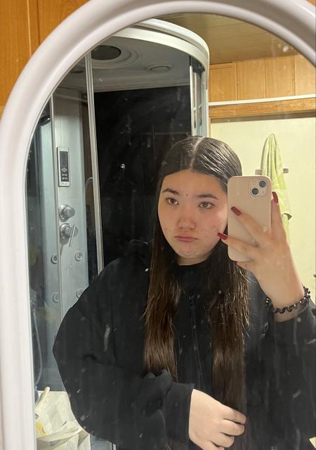 Карина из Амстердама, ищу на сайте знакомства на одну ночь