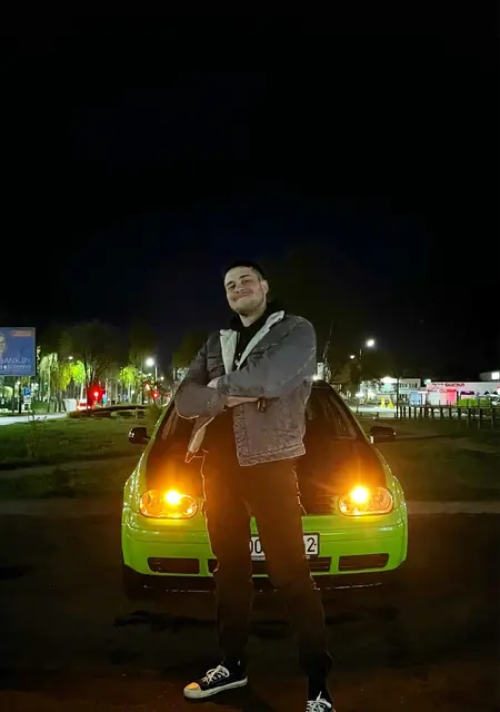 Я Женя, 26, знакомлюсь для приятного времяпровождения в Новополоцке