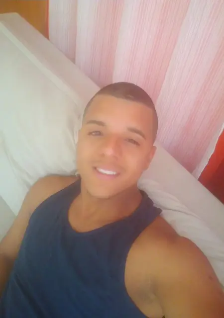 Wallace из Рио-де-жанейро, мне 30, познакомлюсь для общения