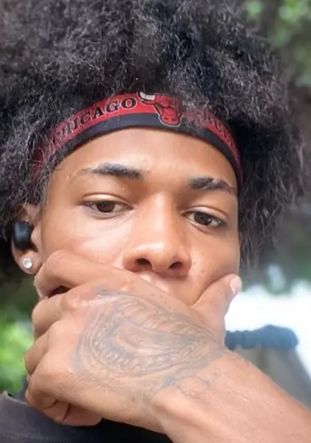 Я Josue, 21, из Сантьяго-де-лос-кабальероса, ищу знакомство для приятного времяпровождения