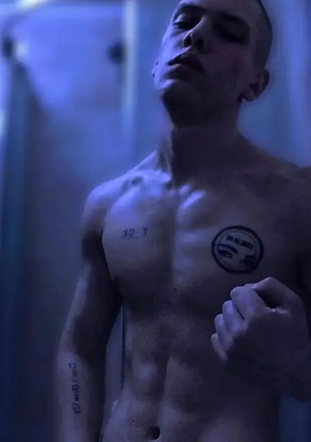 Я Валік, 21, из Киева, ищу знакомства без обязательств