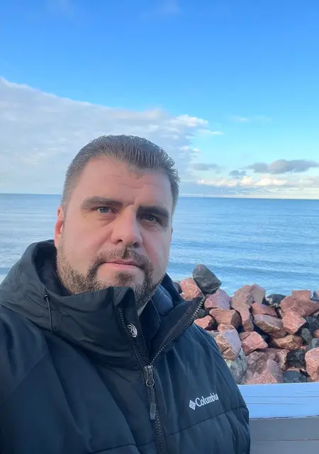 Я Стас, 46, знакомлюсь без обязательств в Каире