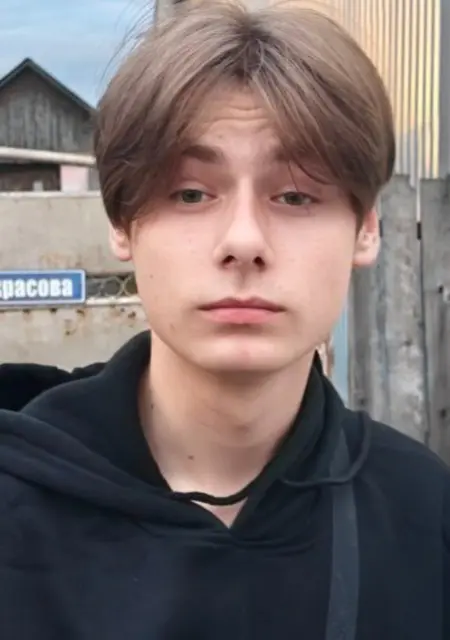 Максим из Полонного, мне 18, познакомлюсь для дружбы