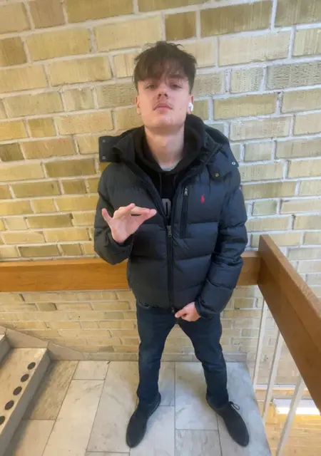 Philip de Palma de Mallorca, busco en el sitio conversación virtual