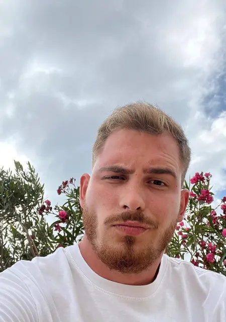 Ukasz из Кракова, мне 30, познакомлюсь для дружбы