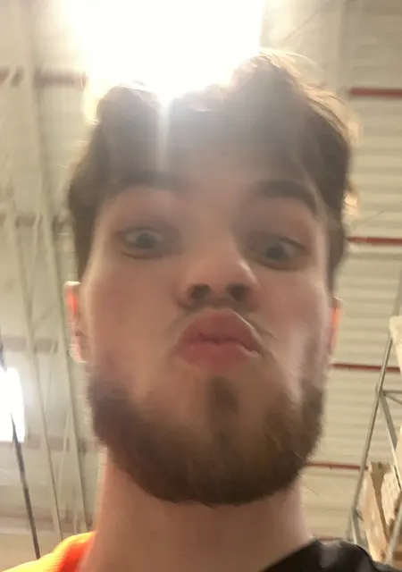 Ivan из Гданьска, мне 21, познакомлюсь на одну ночь