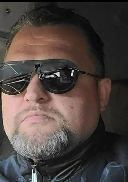 Я Flavius, 42, знакомлюсь в Бухаресте