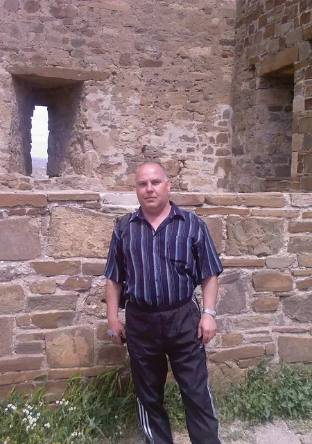 Vlad з Донецька, мені 54 років, познайомлюсь на одну ніч