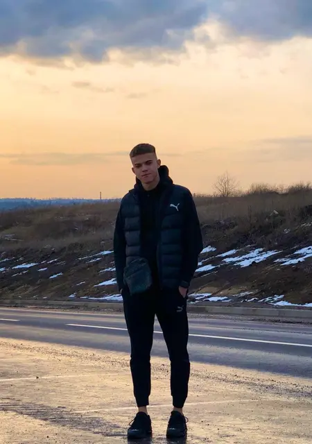 Зайчик з Рівне, мені 27 років, познайомлюсь для приємне проведення часу