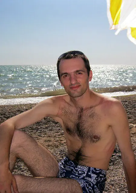 Денис из Хмельницкого, мне 42, познакомлюсь для вирта