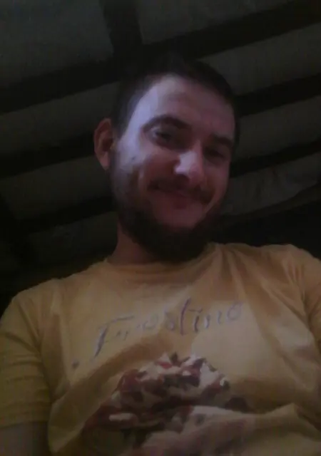 Вася з Ужгорода, мені 33 років, познайомлюсь без зобов'язань