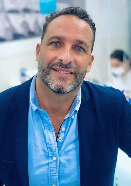 Prince из Брюсселя, мне 47, познакомлюсь для постоянных отношений