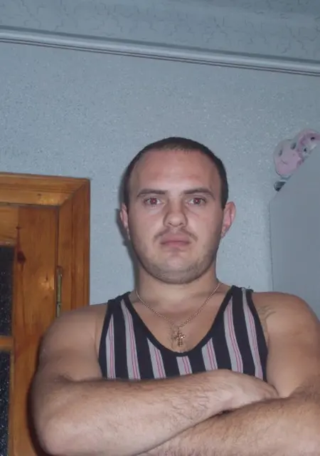 Я Петро, 41, знакомлюсь без обязательств в Львове