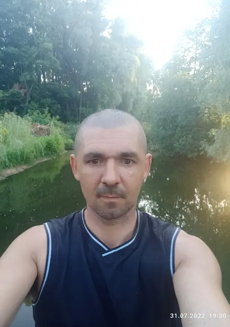 Я Сергей, 45, знакомлюсь без обязательств в Василькове