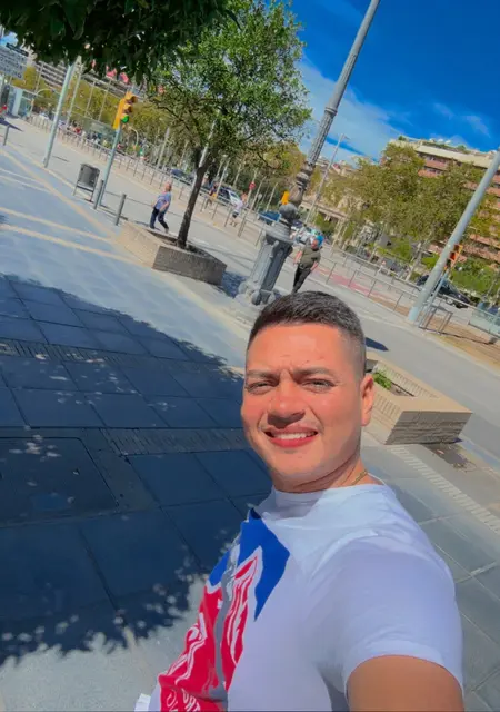 Soy Jhong, 31 años de Alcalá de Henares, busco conocer gente para hacer nuevos amigos