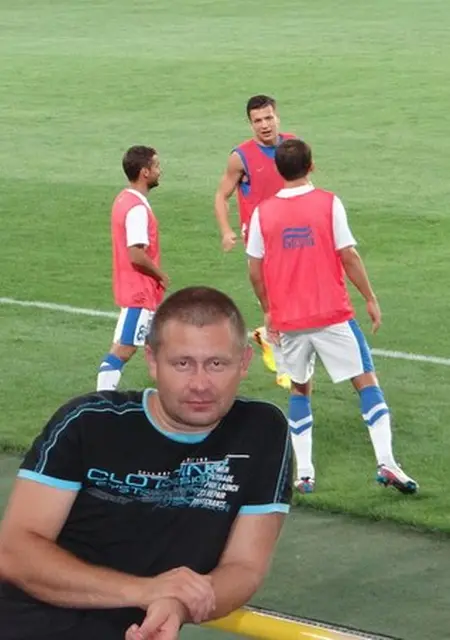 Я Дима, 43 років з Нікополя, шукаю знайомства на одну ніч