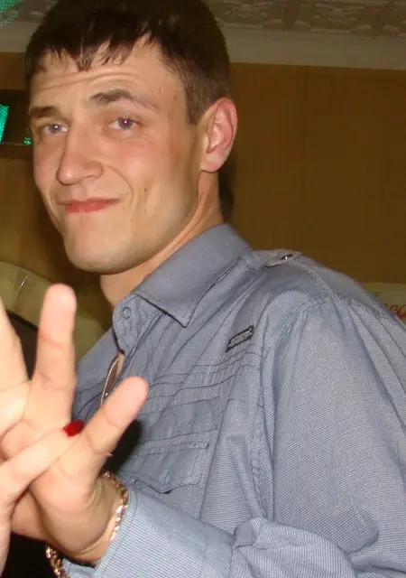 Я Антон, 42, из Ивацевичей, ищу знакомства без обязательств