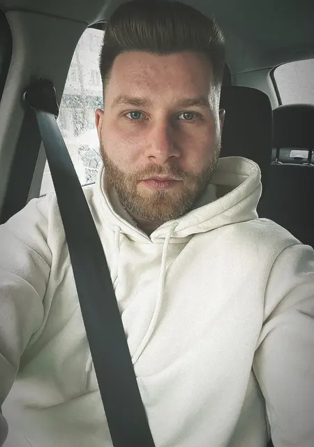 Я Aurelian, 28, из Сучавы, ищу знакомство для общения