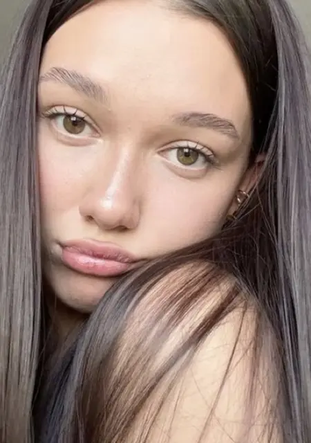 Я Марія, 20 років з Вінниця, шукаю знайомства без зобов'язань