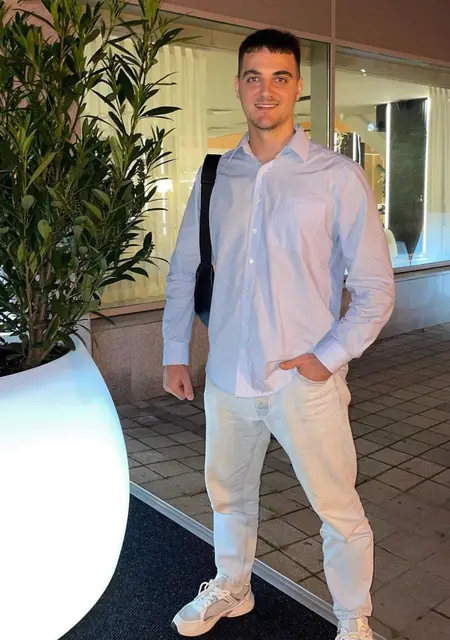 Dmitry з Луцька, мені 27 років, познайомлюсь для приємного проведення часу