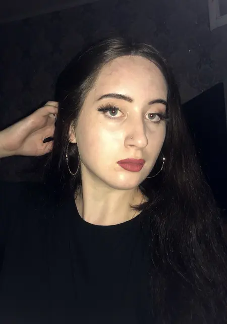 Я Alina, 21, из Лондона, ищу знакомство для общения