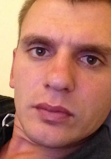 Рома из Славуты, мне 38, познакомлюсь