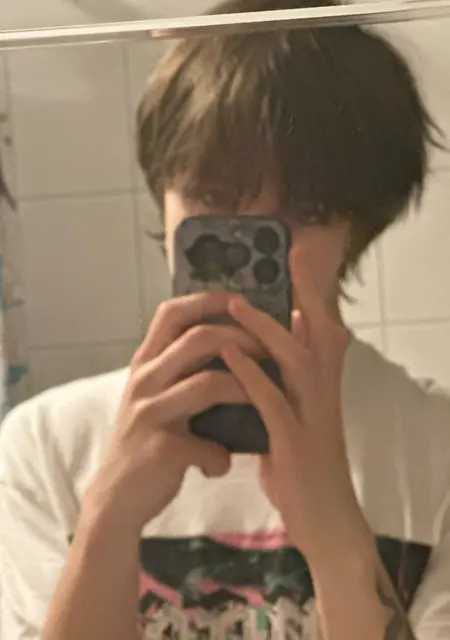 Slava из Эссного, ищу на сайте приятное времяпровождение