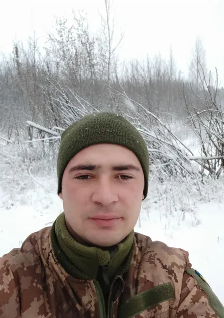 Игорь з Новоайдара, мені 30 років, познайомлюсь на одну ніч